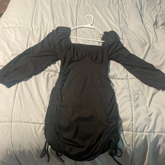 Windsor | Dresses | Black Long Sleeve Cinched Dress Windsor Size Medium | Poshmark Windsor | Dresses | Black Long Sleeve Cinched Dress Windsor Size Medium | Poshmark